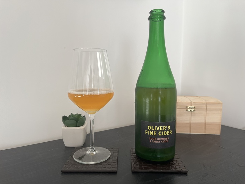 Tom Oliver Fine Cider - Sour Gummies in the glass _featured image